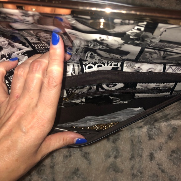 Marilyn Monroe Black and White Clutch - Picture 6 of 6